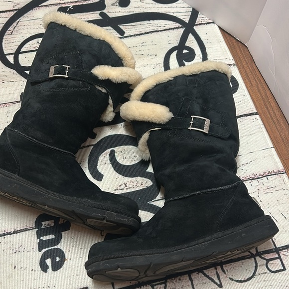 UGG Australia Black Suede Shearling Tall Boots Women's 8 - Picture 7 of 10